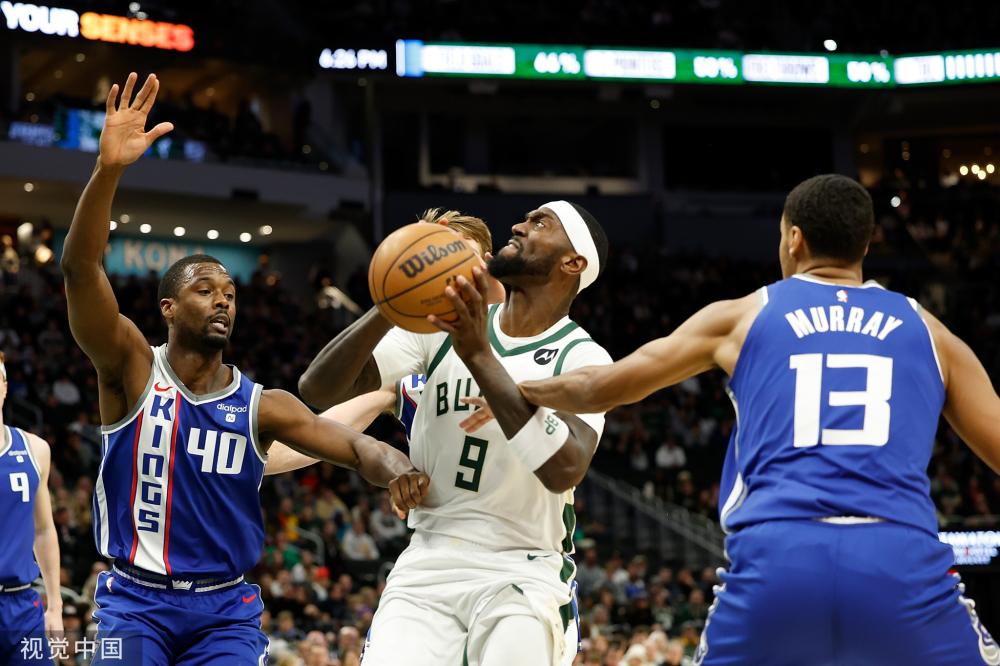 潮中迎风而 潮中迎风而